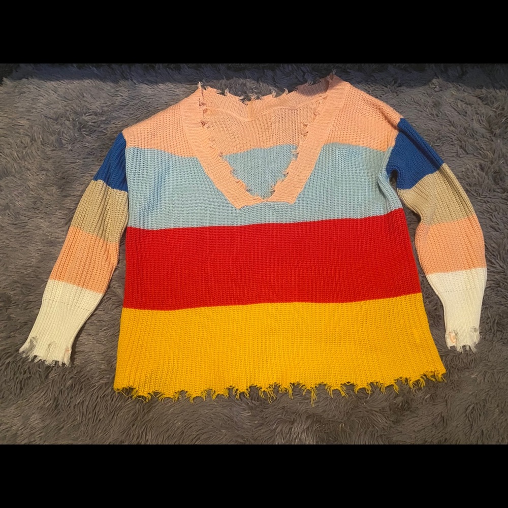 🤍 Never Worn V Neck Multi-Colored Sweater 🤍